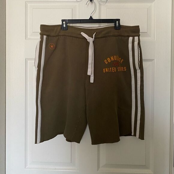 CONVERSE Men’s Short Pants Size XL - Picture 1 of 4